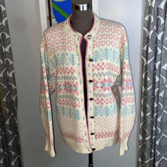 Vintage cottage core grandma cardigan sweater - Picture 1 of 6
